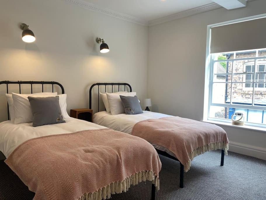 Lovely 2 Bedroom Apartment In Much Wenlock Eksteriør billede